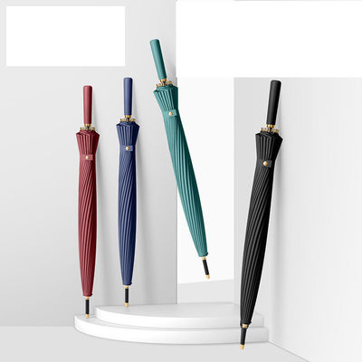 Большой зонтик против ветра 24k Автоматическая длинная ручка в стиле минимализма для дождевой бури