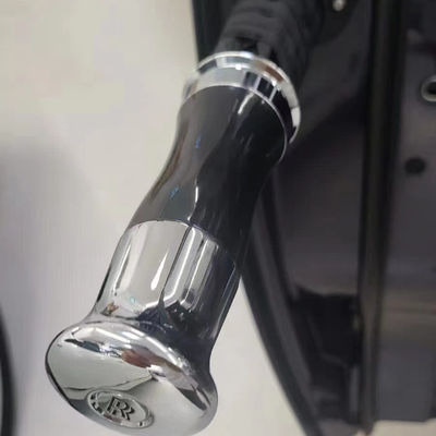 Ручное открытие 24 дюймовый 8K зонтик для гольфа с отличительным дизайном и стекловолокнистым валом