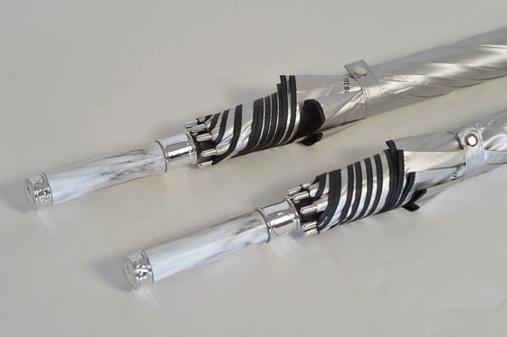 Golf Straight Windproof Umbrella для гибкой настройки цепочки поставок в титановом серебре