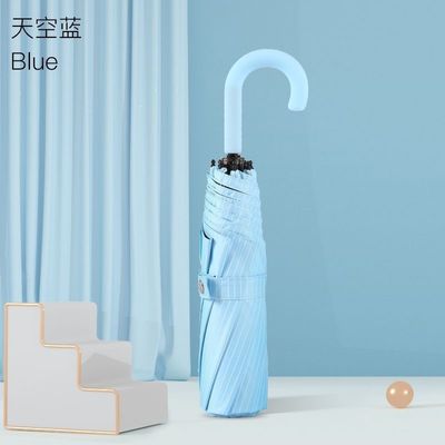 Девчонки с трехслойным солнцезащитным зонтиком с ультрафиолетовой защитой и двойной функцией